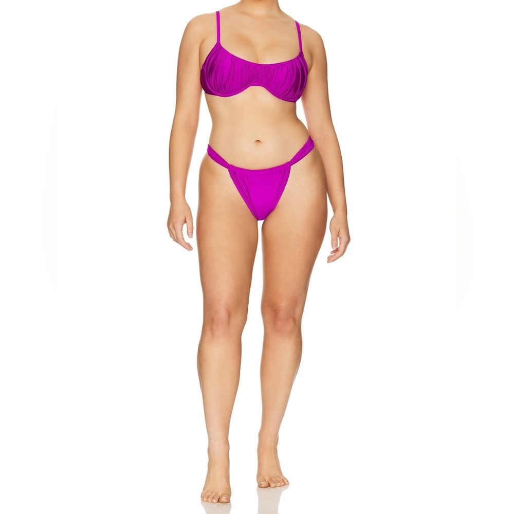 VILLA FRESCA Nev Bikini Bottoms in Berry